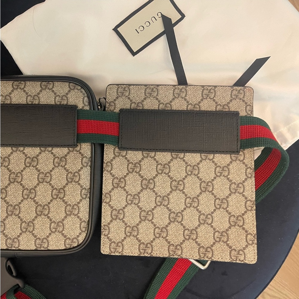 Gucci double pocket belt bag.  This bag is in excellent condition!